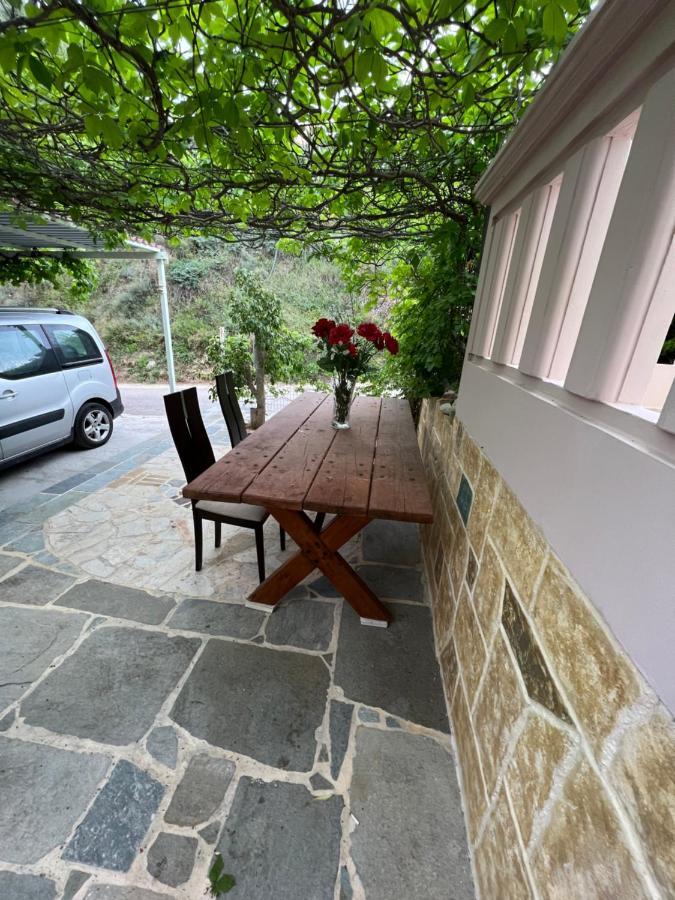 Eugene Apartment Chrissi Akti Chania Exterior foto