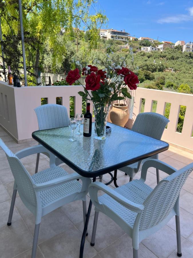 Eugene Apartment Chrissi Akti Chania Exterior foto